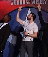 437.jpg